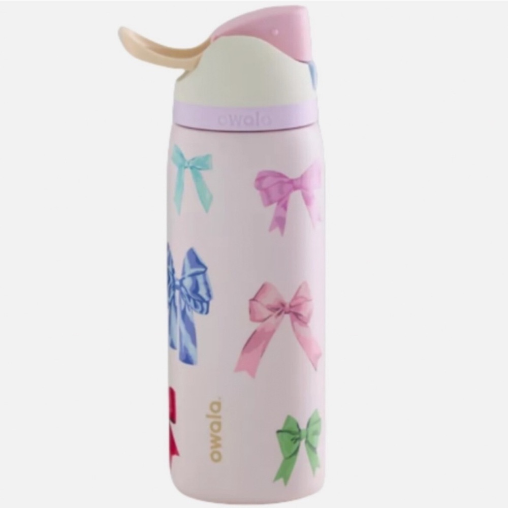 owala girlhood 32oz water bottle
